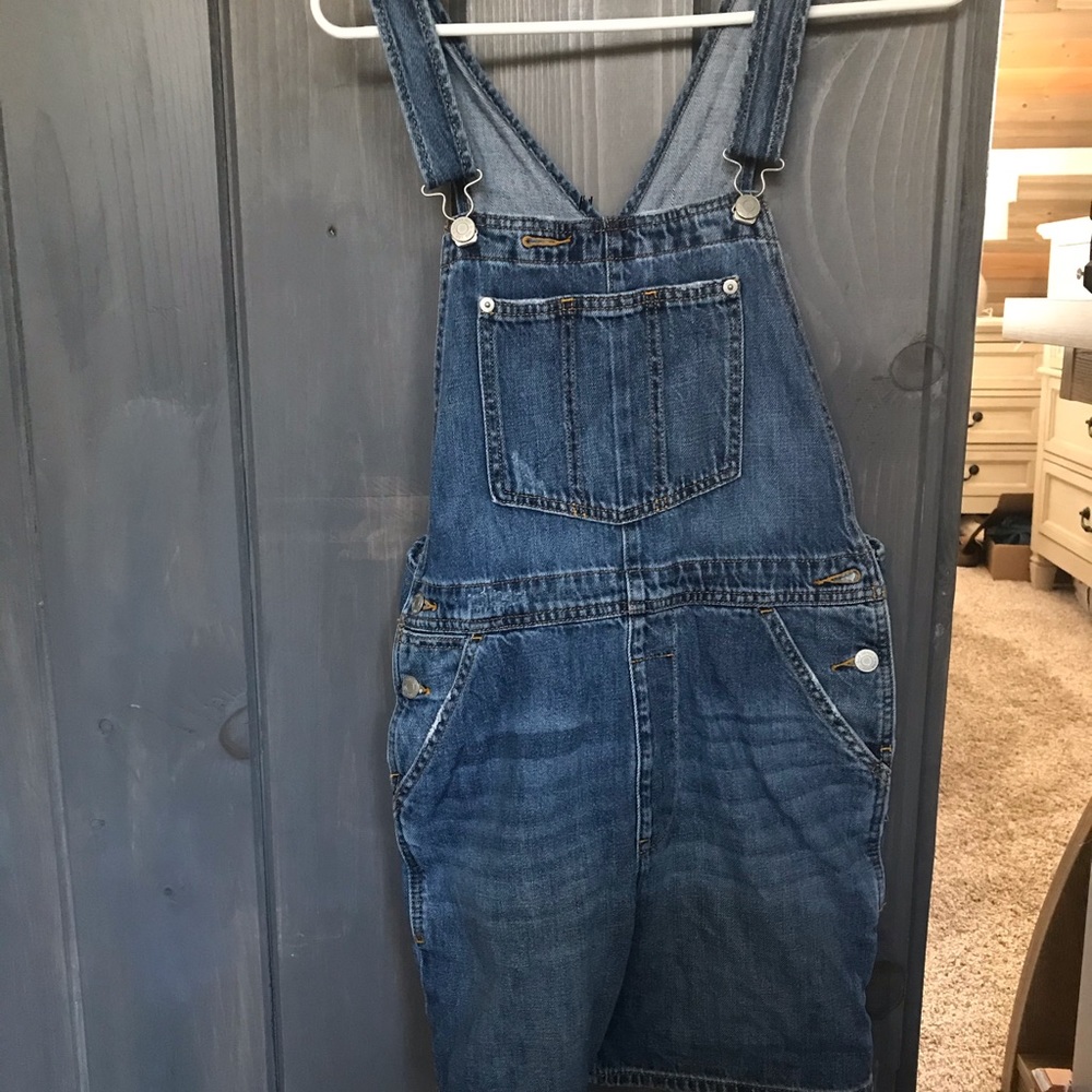 Gap shortalls